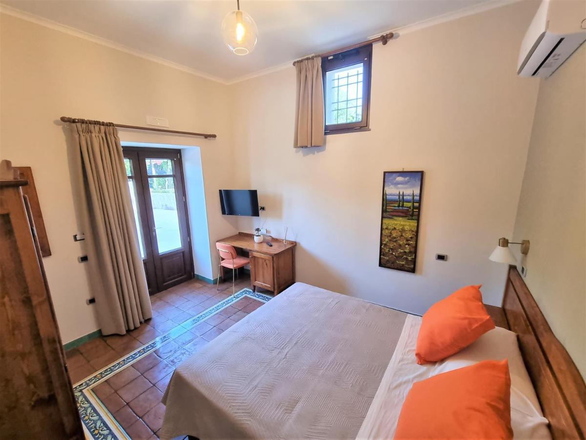 Casa Fifina Rooms Sant'Egidio del Monte Albino Eksteriør bilde